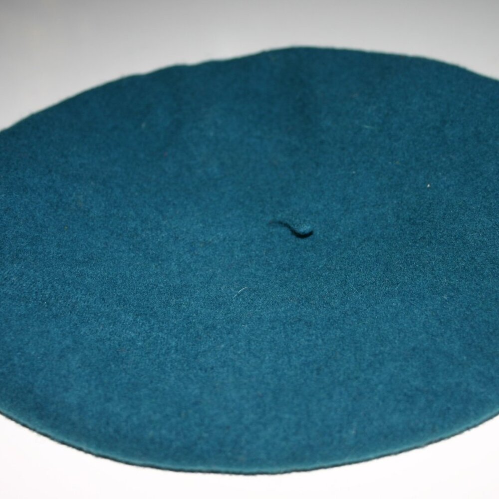 WOMENS' BERET WOOL BEAUTIFUL TEAL COLOR